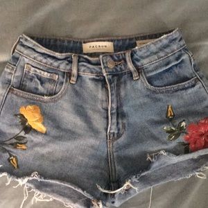 Size 24 PacSun Flowered shorts